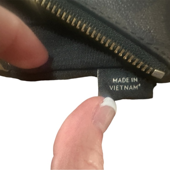 Coach Factory Outlet‎ Wristlet.  Brown/Black.  EUC. - Picture 8 of 12